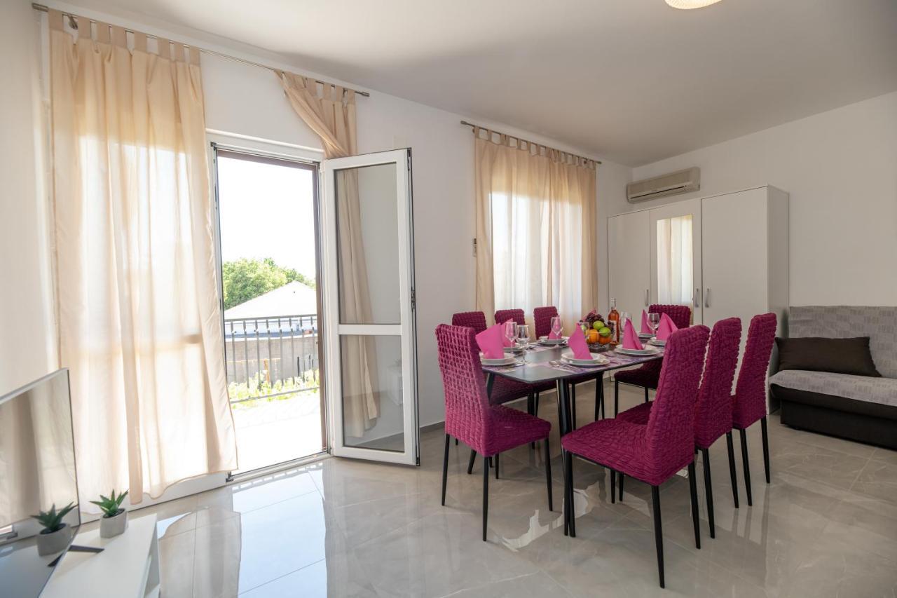 Apartments Zora Селине Экстерьер фото