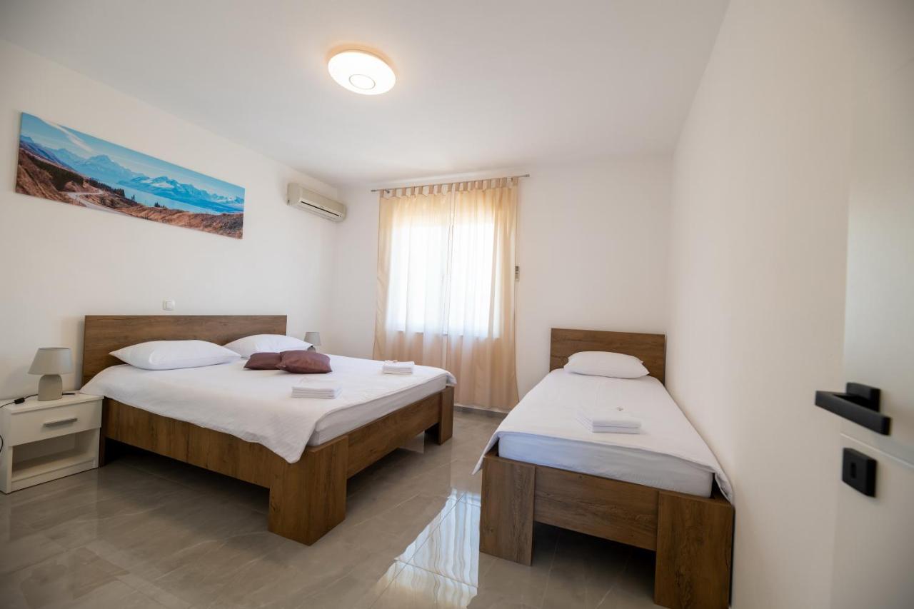 Apartments Zora Селине Экстерьер фото